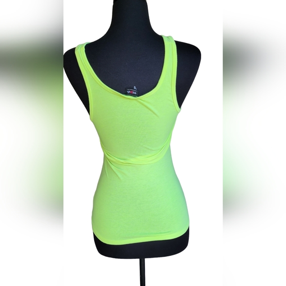 Smashfest Queen Aloha Tank - Picture 3 of 12